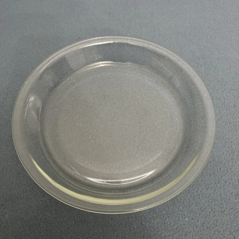 Vintage PYREX‎ 209 Clear Glass 9 Inch Pie Plate - 1950's Era